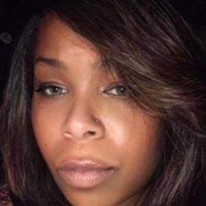 Meet your Posher, Angie